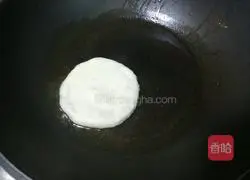 Illustration of how to make pork stuffed layer cake 15