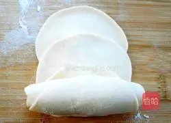 Illustration of how to make rose steamed buns 11