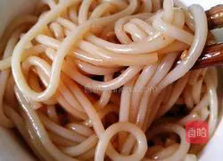 Illustration of how to make snail noodles 8