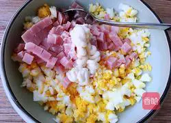 Eggs Illustration of how to make ham sandwich 4