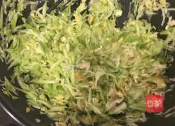 Illustration of how to make large dumplings with pumpkin stuffing 6