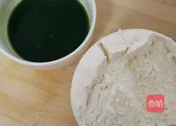 hundred Illustration of how to make Cai dumplings with pork and cabbage stuffing 2