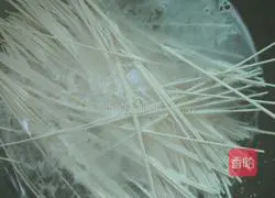 Illustration of how to make noodles 1