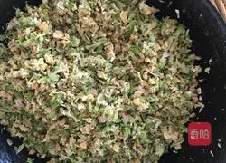 Illustration of making sophora flower dumplings 2