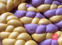 Illustration of how to make fancy steamed buns 14