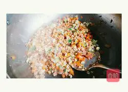 Illustration of how to make egg fried rice 3