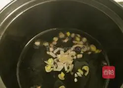 Illustration of how to make braised pancake 3