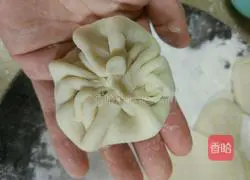 Illustration of how to make carrot and egg buns 13