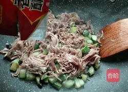Illustration of how to make happy fried noodles 11