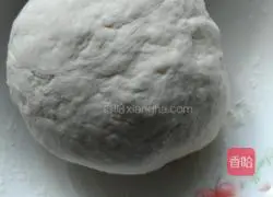 Illustration of how to make two-color purple sweet potato flower steamed buns 4