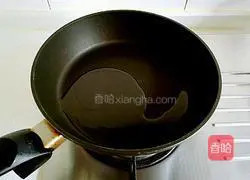 Illustration of how to make fried noodles with secret sauce 6