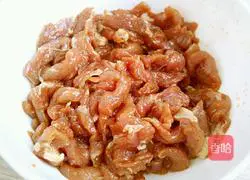 Illustration of how to make stir-fried pork with young ginger 1