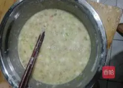 Illustration of how to make egg and meat pancakes 2