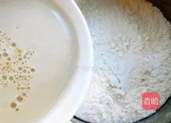 Illustration of how to make egg, fennel and steamed buns 2