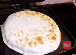 Illustration of how to make egg and green onion cake 5