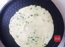 Illustration of how to make scallion pancakes 15