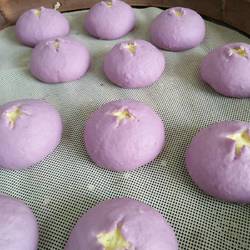 Purple sweet potato blossom steamed buns