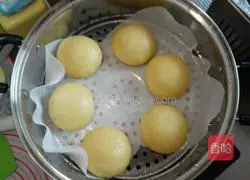 Illustration of how to make homemade low-sugar corn buns (Wootou) with bread machine 11