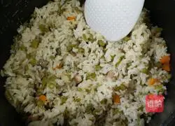 Illustration of how to make braised beans and rice 7