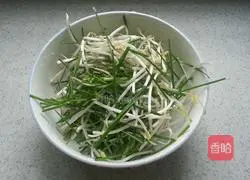 How to make fried noodles with mung bean sprouts Illustration 2