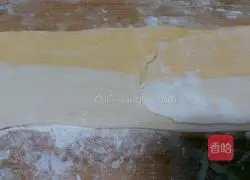 Illustration of how to make shell steamed buns 6