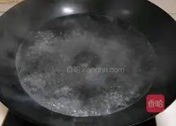 Illustration of how to make seafood rice noodles 1