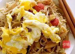 Illustration of how to make fried noodles with king oyster mushroom 10