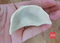 Illustration of how to make leek and egg dumplings 12