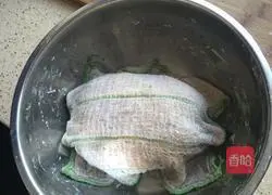 Pork and green onions Illustration of how to make dumplings 3