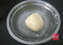 Illustration of how to make homemade potato pancakes 4