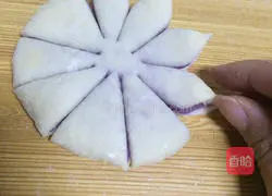 Illustration of how to make flower steamed buns 15