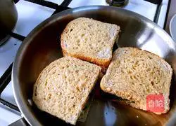 Avocado and Egg Sandwich Recipe Illustration 5