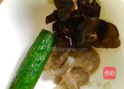 Illustration of how to make double stuffed dumplings 5