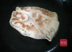 Illustration of how to make sweet potato and salt and pepper mille-feuille cakes 16