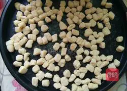 How to make milk steamed buns Illustration 4