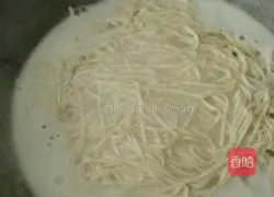 Illustration of how to make leek and egg cold noodles 6