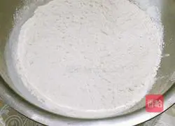 Illustration of homemade hand-rolled egg noodles 1