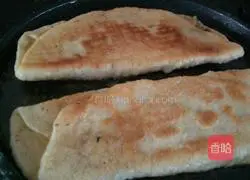 Illustration of how to make dough meatloaf 6