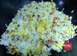 Mixed vegetables Illustration of how to make fried rice 6