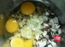 Illustration of how to make loofah egg cake 3