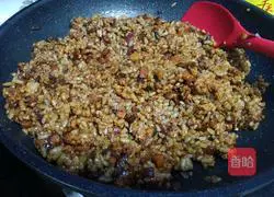 Illustration of how to make minced meat and ham fried rice 12
