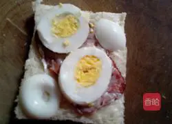 Bacon and eggs Illustration of how to make a sandwich 6