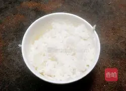 Illustration of how to make fried rice with soy sauce 2