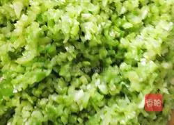 Pork and Bean Dumplings Recipe Illustration 3