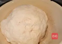 Illustration of how to make pork and lotus root stuffed buns 3