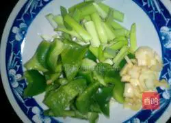 Illustration of how to make fried noodles with tomatoes and eggs 4