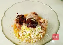 Illustration of how to make sauced pork buns 2