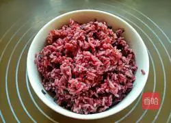 Illustration of three-color quinoa, vegetable and egg fried rice 6