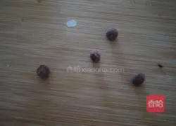 Illustration of how to make tiger steamed buns 11