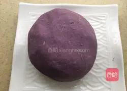 Illustration of how to make purple sweet potato cake with sesame and red bean filling 5